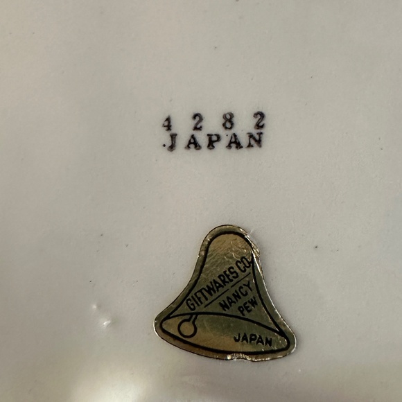 Vintage Nancy Pew Giftware Co. Hound Dog Planter Made in Japan - Picture 4 of 16